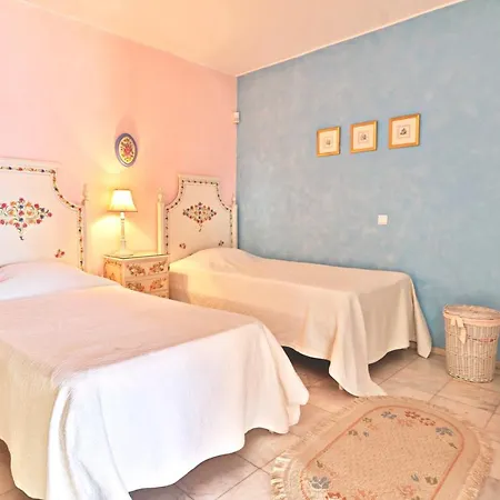 Villa Flora *